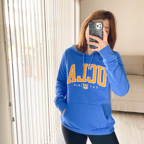 Champion Tops - NWT UCLA Champion University hoodie